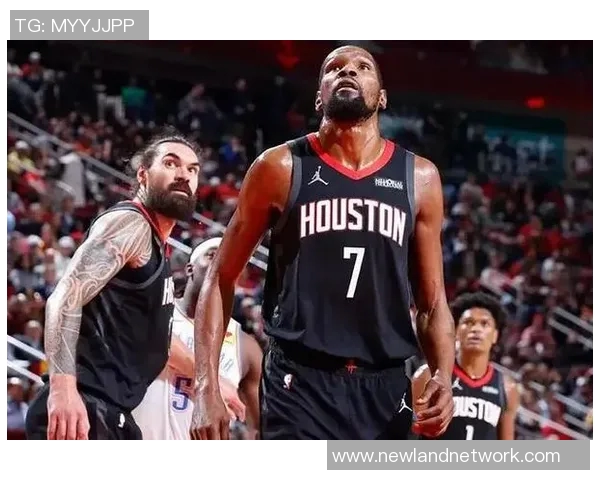 球迷炸锅:火箭这一行为引热议! 球迷炸锅:火箭这一行为引热议!